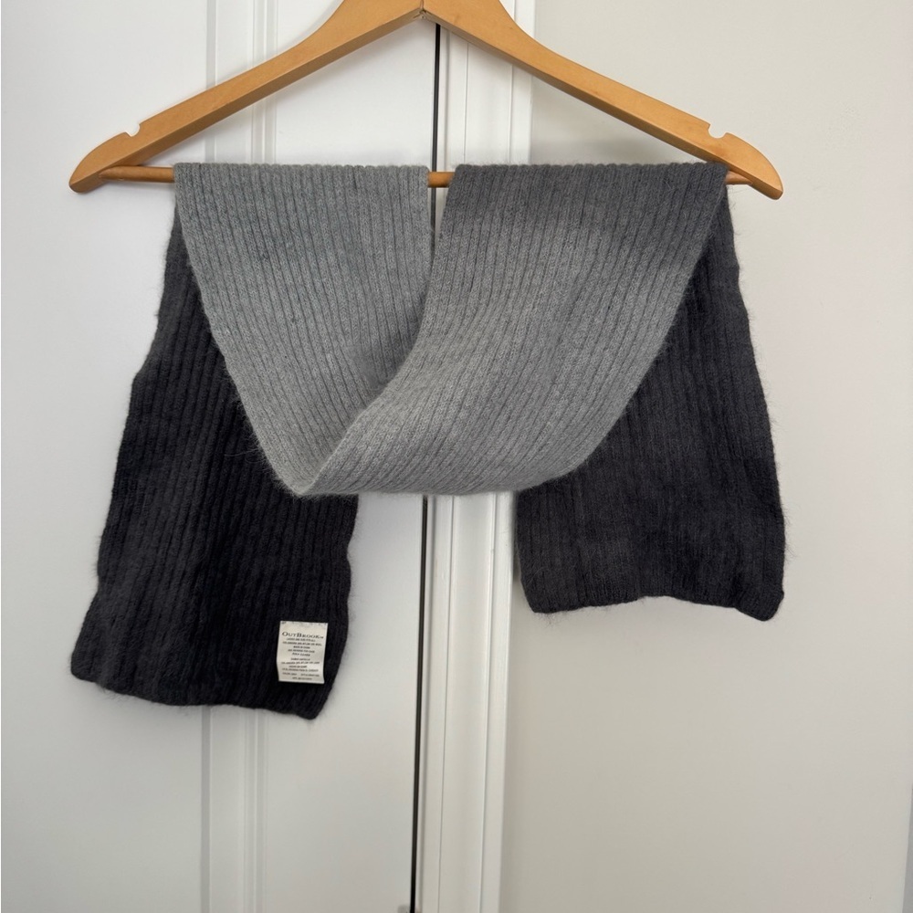 Gray Ombré Ribbed Scarf Angora